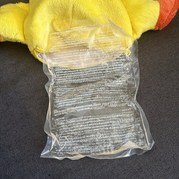 🔥FREE with purchase Yellow duck hot cold pack - Picture 3 of 5